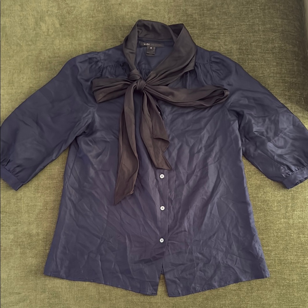 Marc Jacobs Silk Elegant Navy Women's Button Up Top with Bow Detail sz 10